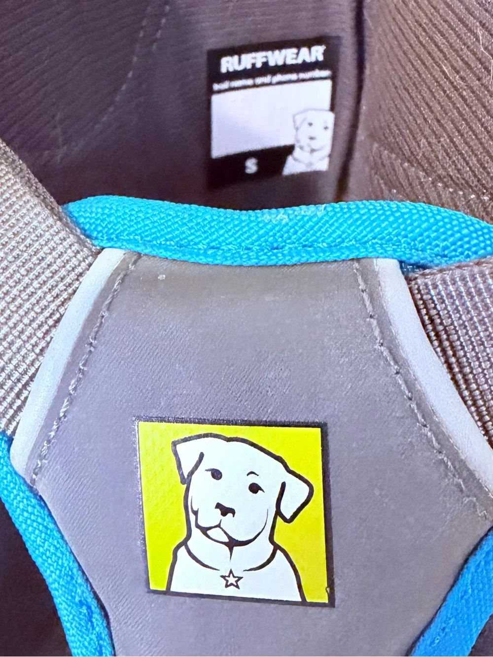 Ruffwear Singletrak Dog Hydration Vest in Bright Blue with Lime Accents